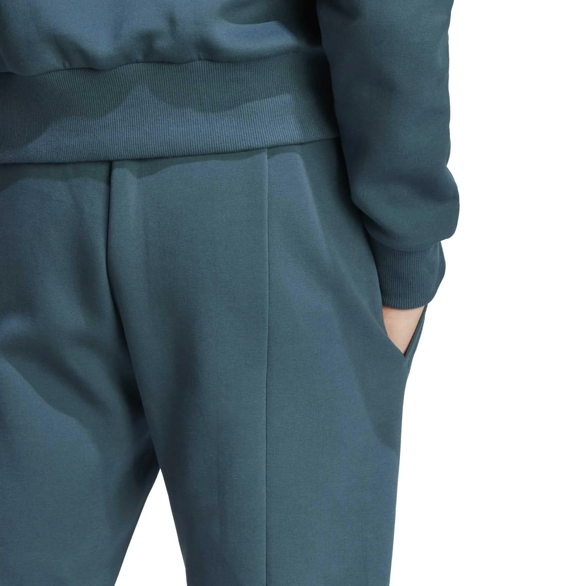 Men's Future Icons Badge of Sport Pants